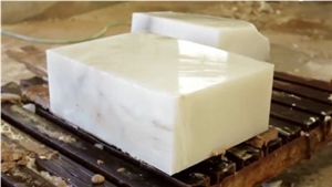 Hijar White Alabaster - Alabastro Blanco Azaila Quarry