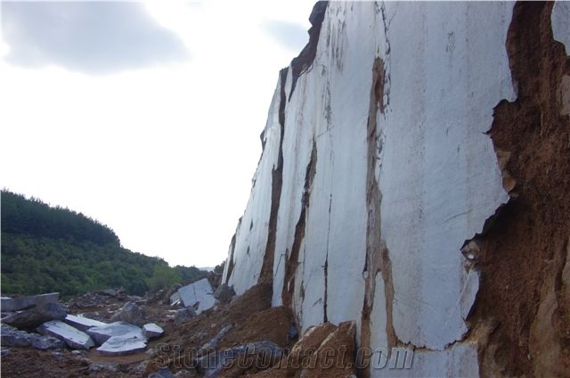 Black Karaca Marble(Karacabey Black Marble) Quarry