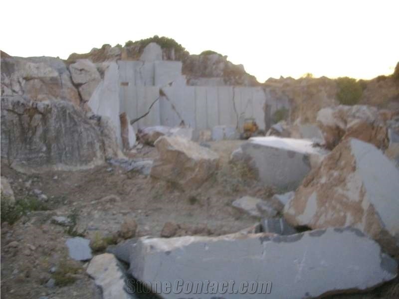 Kokkinovrachos Grey Marble