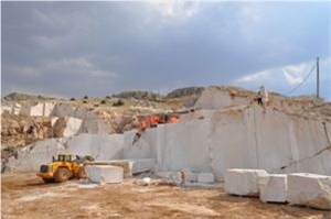 Efsus Beige Marble Quarry
