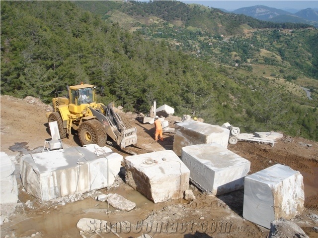 Emperador Dark Marble Quarry