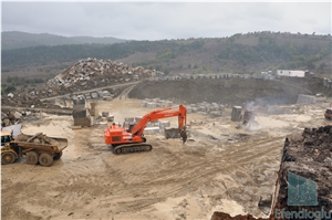 Maroon Marinace Marble Quarry