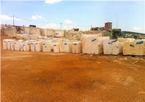 Turkey Golden Spider Marble Quarry