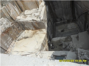 G682 Granite Quarry