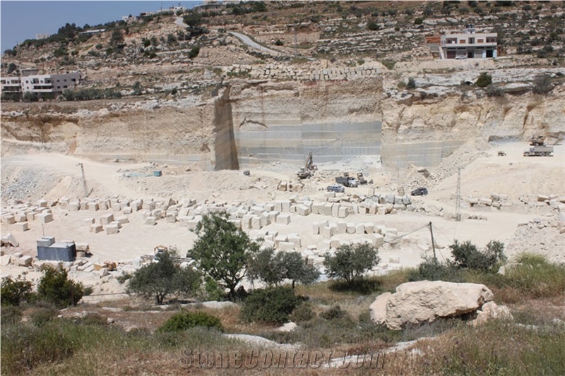 Zena Quarry - Jerusalem Gold Limestone (Halila Gold Limestone)