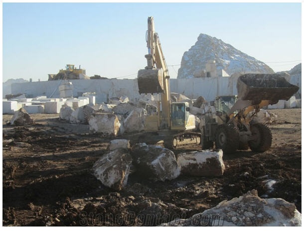 Dehbid Cream Marble Goshayesh Quarry
