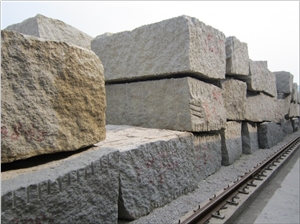 China Desert Green Granite Quarry