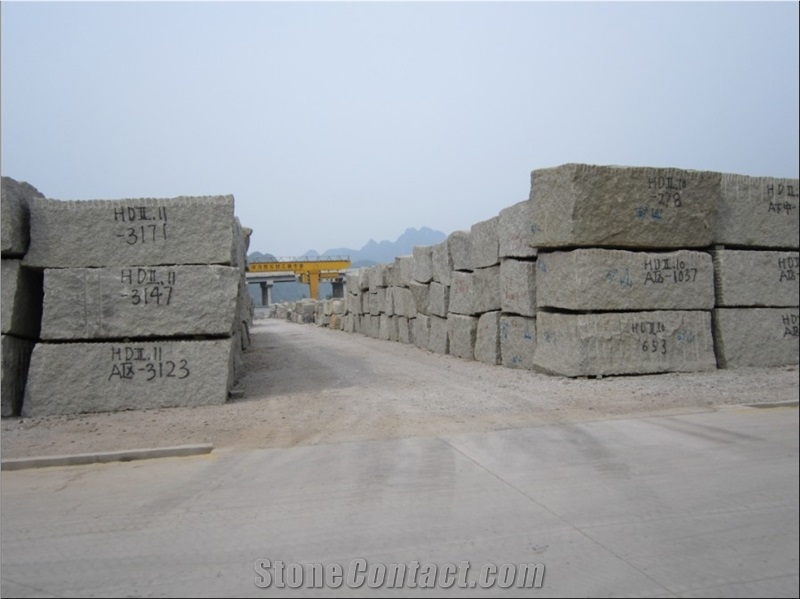 China Desert Green Granite Quarry