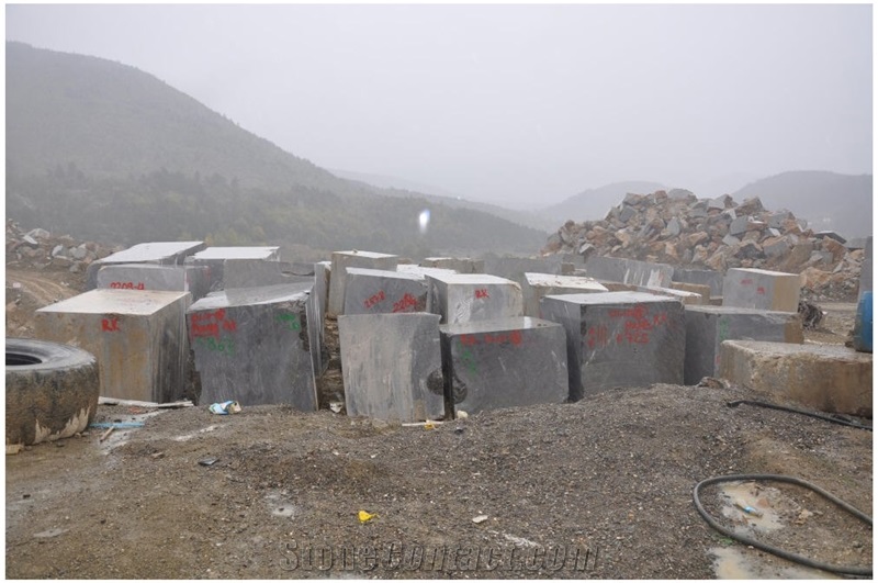 Maroon Marinace Marble Quarry