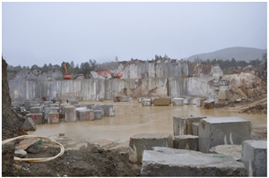 Maroon Marinace Marble Quarry
