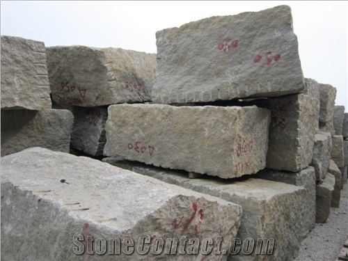 China Desert Green Granite Quarry