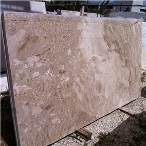 Carnis (Breccia-Special)