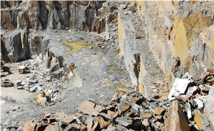 Represa Quarry Riverstone Argentina Black Slate - San Luis Slate Quarry
