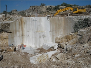Crema Kulp - Kulp Beige Marble Quarry