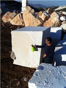 Burdur Beige Marble Gulmer Quarry