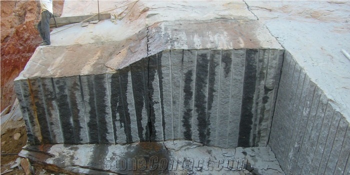 Miracema Gneiss Quarry
