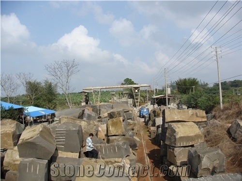 Black basalt quarry