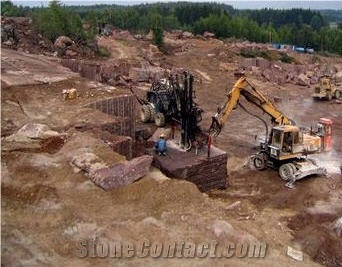 Karelia Red Granite - Rosso Carelia Granite - Karelien Rot Granite Quarry