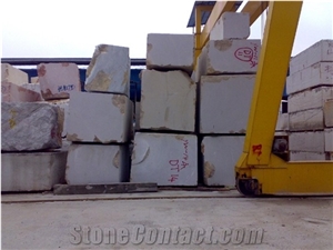 Royal Botticino - Shayan Cream Quarry