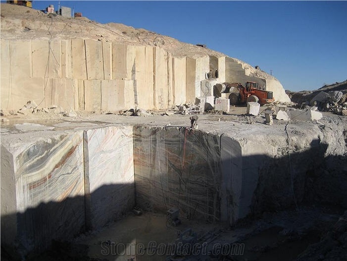 Parsonyx Rainbow Onyx Quarry