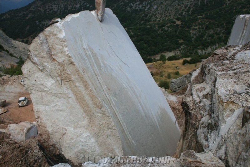 Zafir Gold Marble quarry