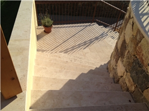 Fontanile Della Doganella Travertino Romano Classico Quarry