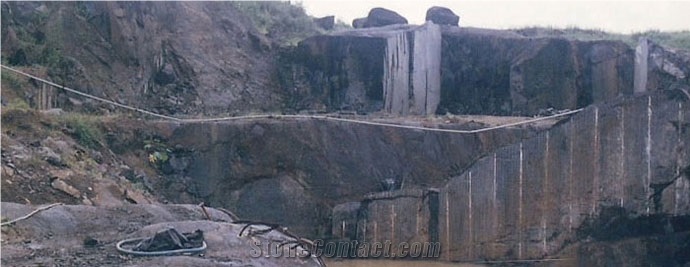 Diamante Negro Quarry
