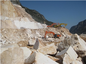 Champagne Limestone Quarry