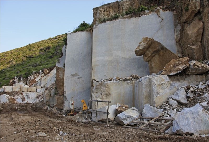 Gray Limestone Quarry
