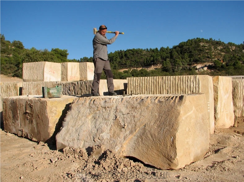 Floresta Sandstone Quarry