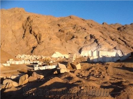 Shiraz Beige Marble Quarry