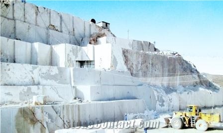 Shiraz Beige Marble Quarry