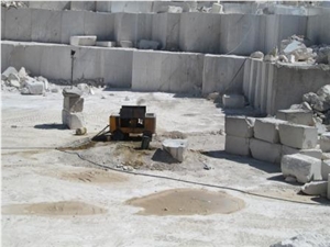 Shiraz Beige Marble Quarry