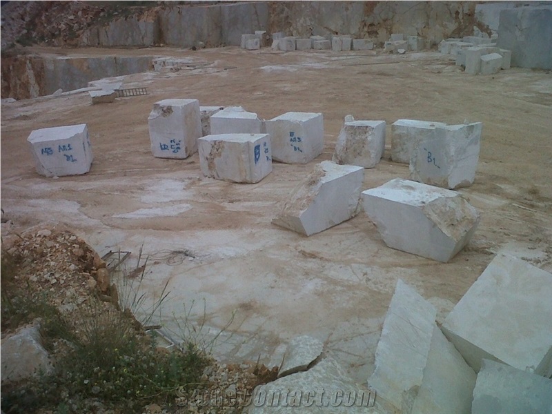 French Vanilla Classic Marble Quarry