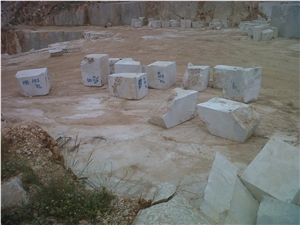 French Vanilla Classic Marble Quarry