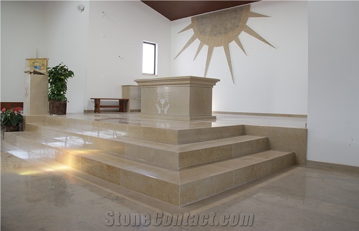 Vale da Louceria Beige Perola Limestone Quarry