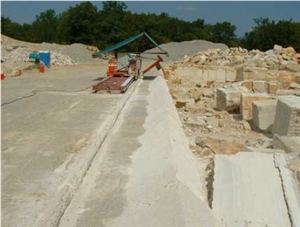 Pierre de Limeyrat Limestone Bontemps Quarry Pierre de Limeyrat Limestone Bontemps Quarry