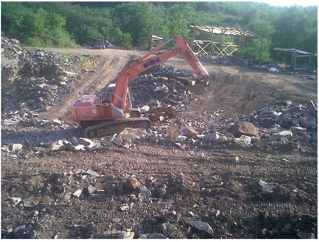 Savol Pavlov Vrch Basalt Quarry
