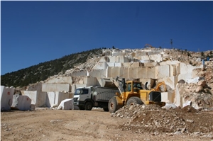 Cremasiva Light Marble Blocks