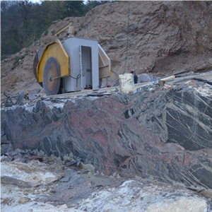 China Multicolor Red Granite Quarry