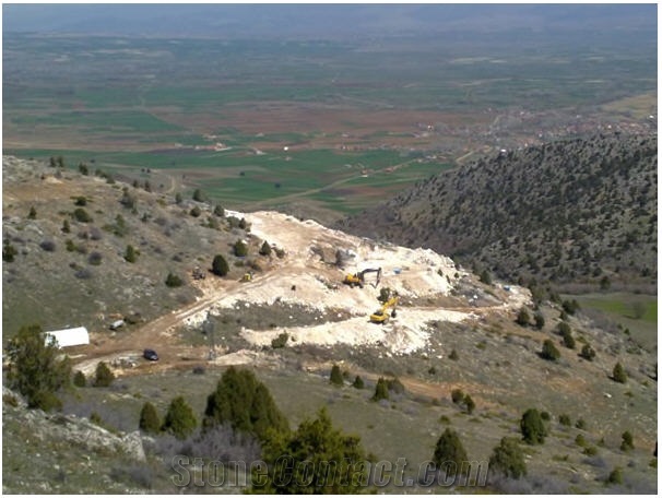 Isparta Sakrikaraagac Beige Quarry