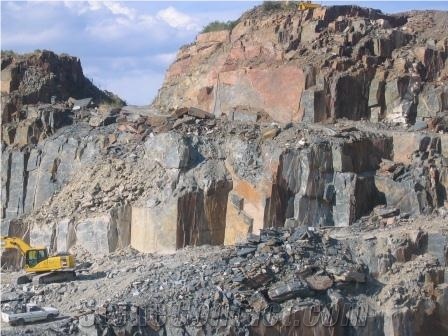 The Represa Riverstone Grey Slate Quarry