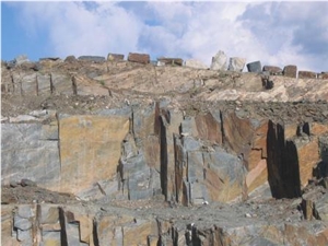 The Represa Riverstone Grey Slate Quarry