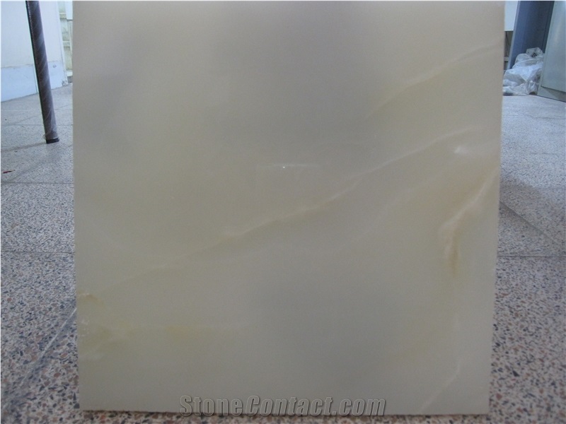 RH White Onyx Quarry
