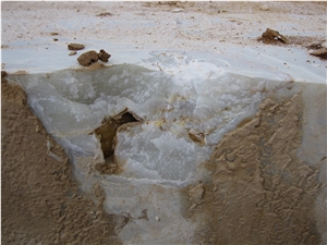 RH White Onyx Quarry