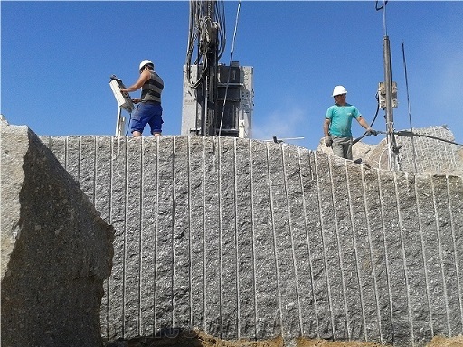 AZUL ANOCHECER GRANITE QUARRY