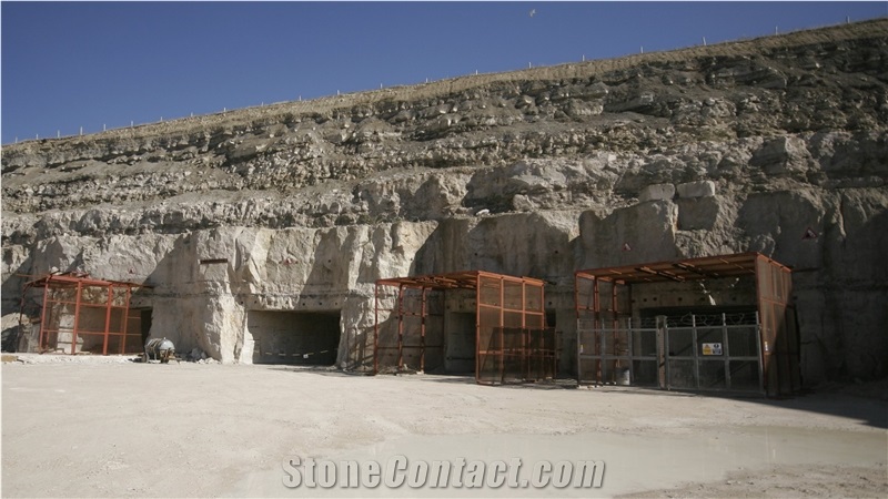 Portland Stone Quarry (Bowers Basebed Limestone)