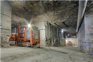 Portland Stone Quarry (Jordans Basebed Limestone) Portland Stone Quarry (Jordans Basebed Limestone)