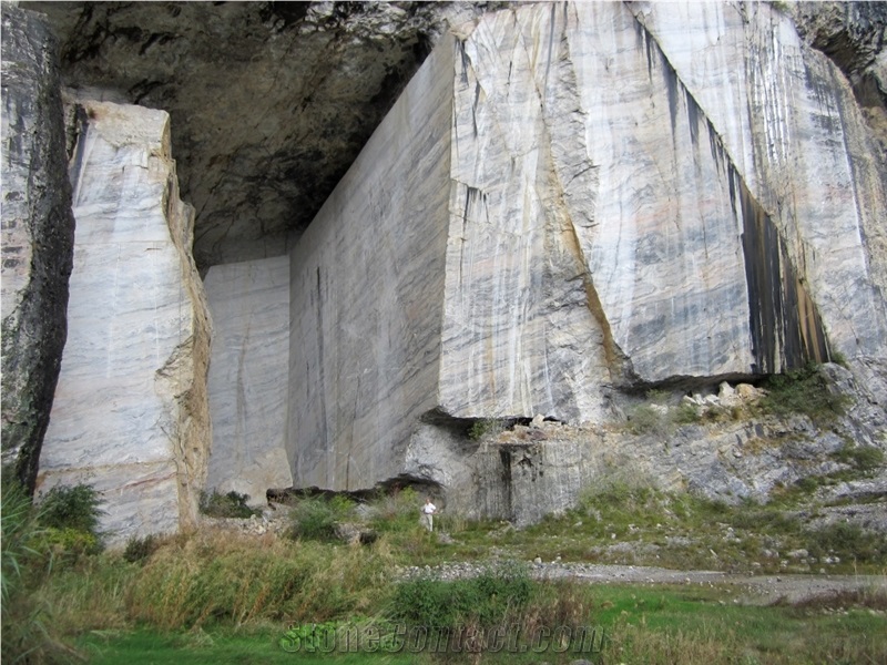 Arabescato Orobico Marble Quarry
