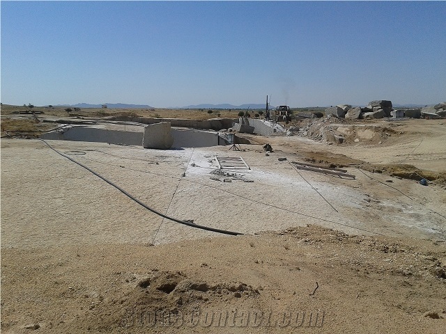 AMARILLO CAMPANARIO GRANITE QUARRY